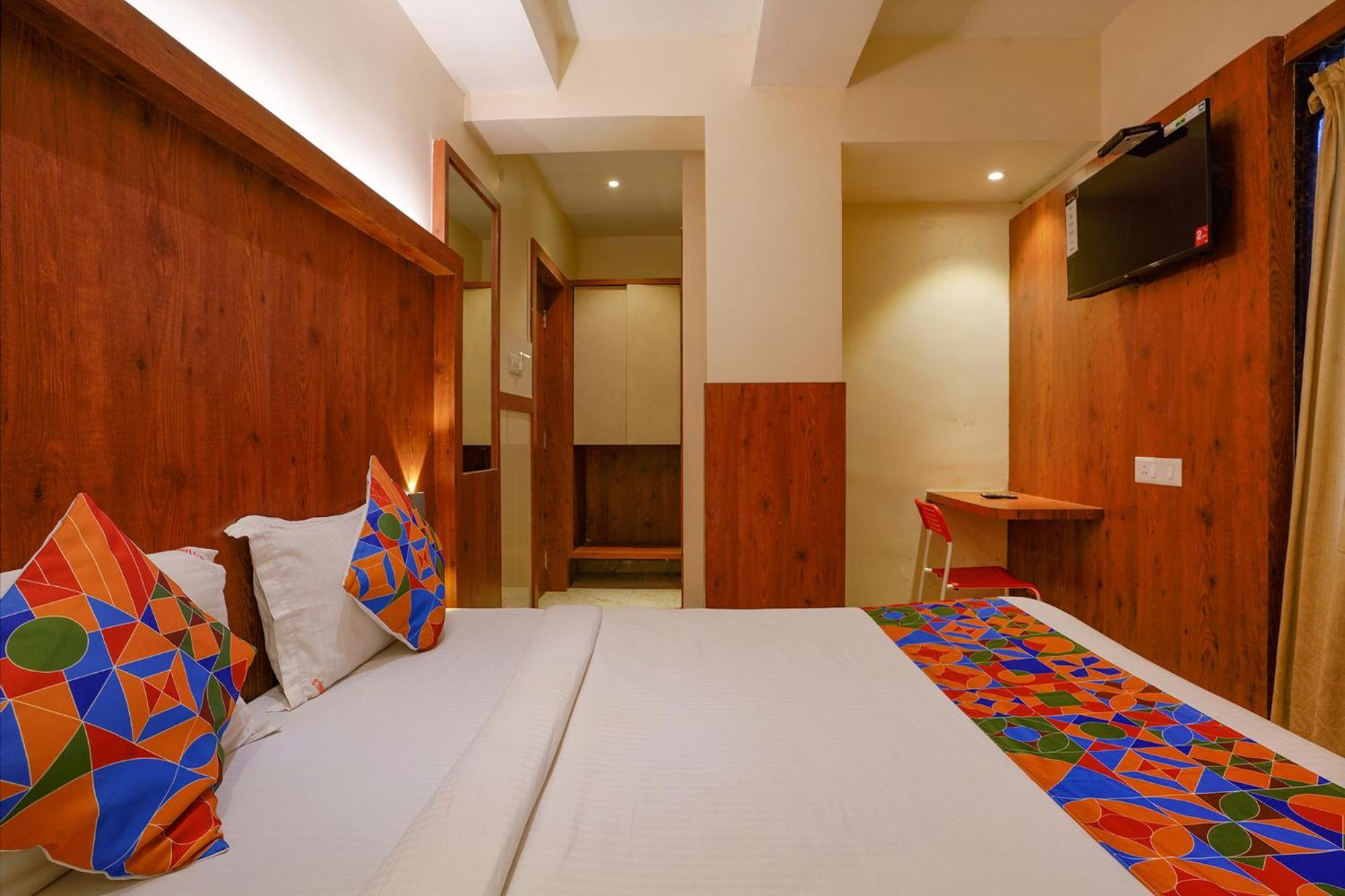 Fabexpress Super 7 Inn - Nr Rabale Station Navi Mumbai Luaran gambar