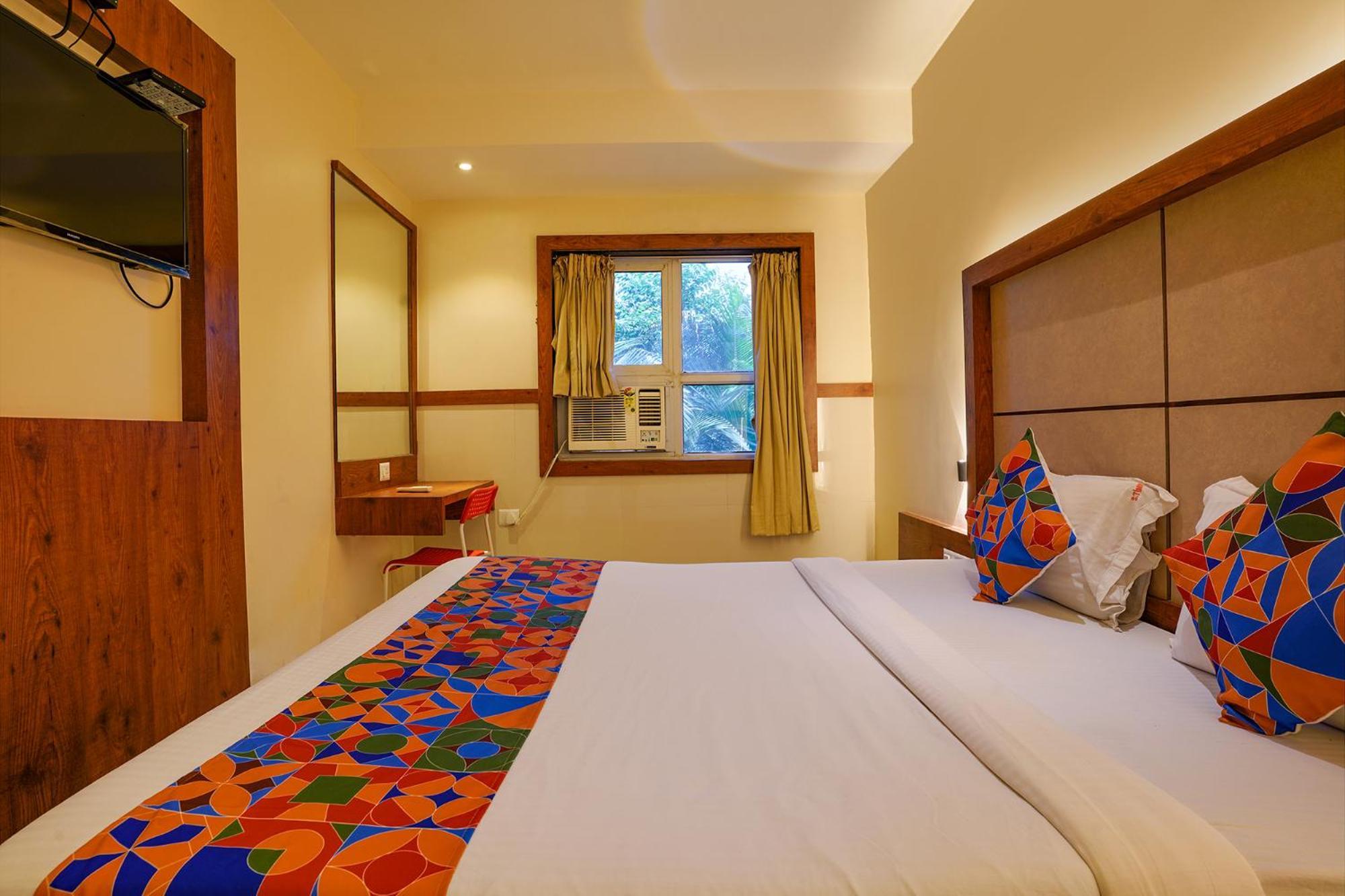 Fabexpress Super 7 Inn - Nr Rabale Station Navi Mumbai Luaran gambar